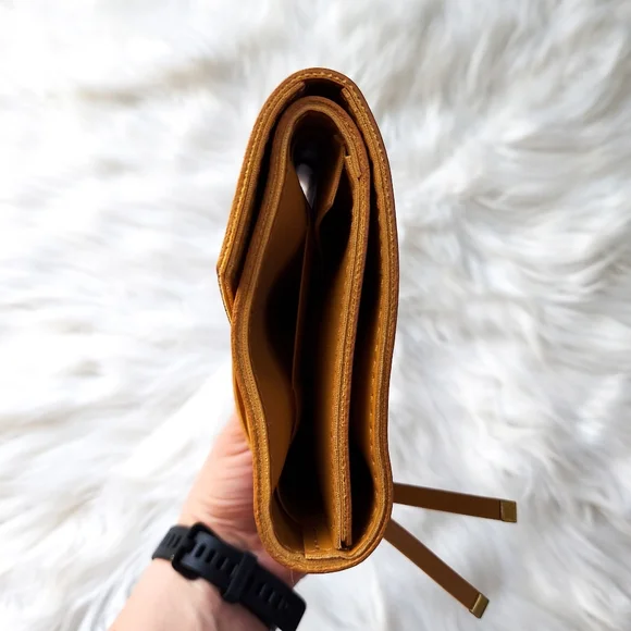 Glass Ladder & Co. Light Brown Make-Up Travel Bag Organizer - Picture 3 of 7